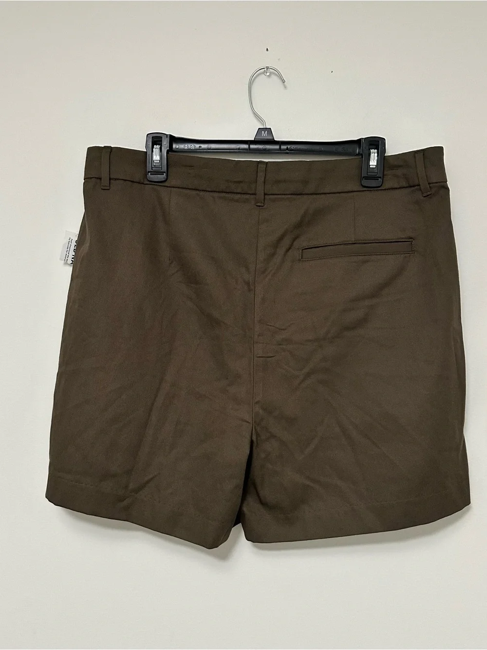 Old Navy Taylor Pleated Extra High-Rise Shorts in Olive Green Adjustable Waist